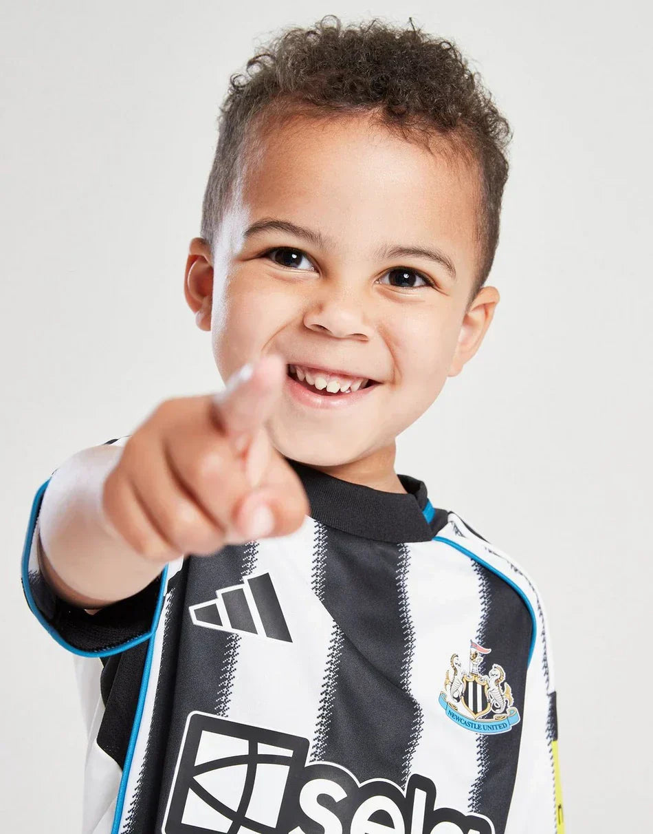 2025-26 Newcastle Home Kids Football Kit