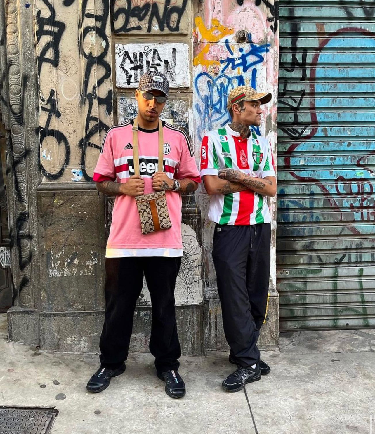 2015-2016 Juventus away retro kit pink