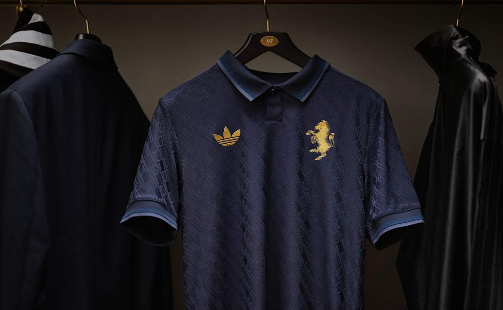 2024/25 Juventus Shirt - Third