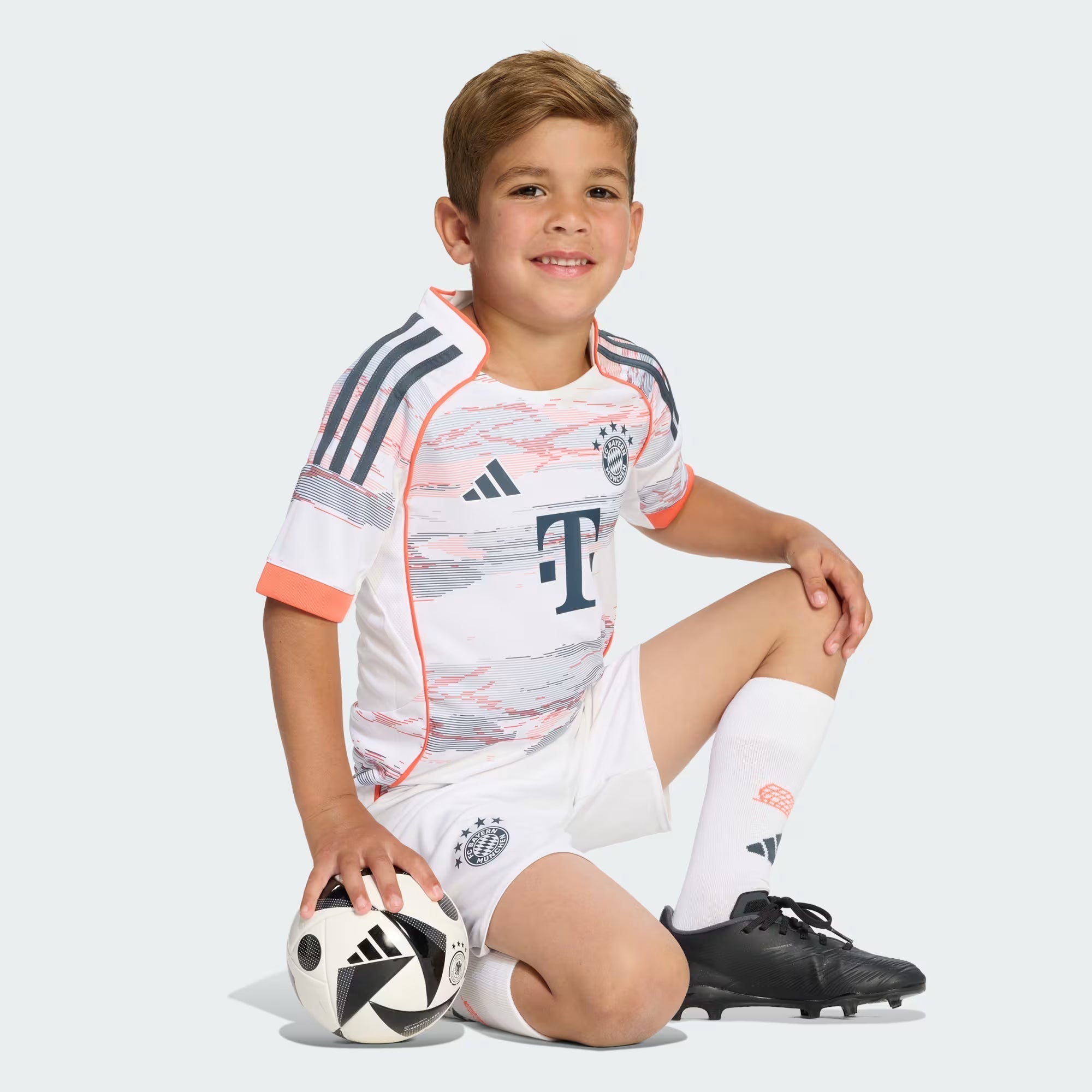 2025/26 Bayern München Away Kids Kit