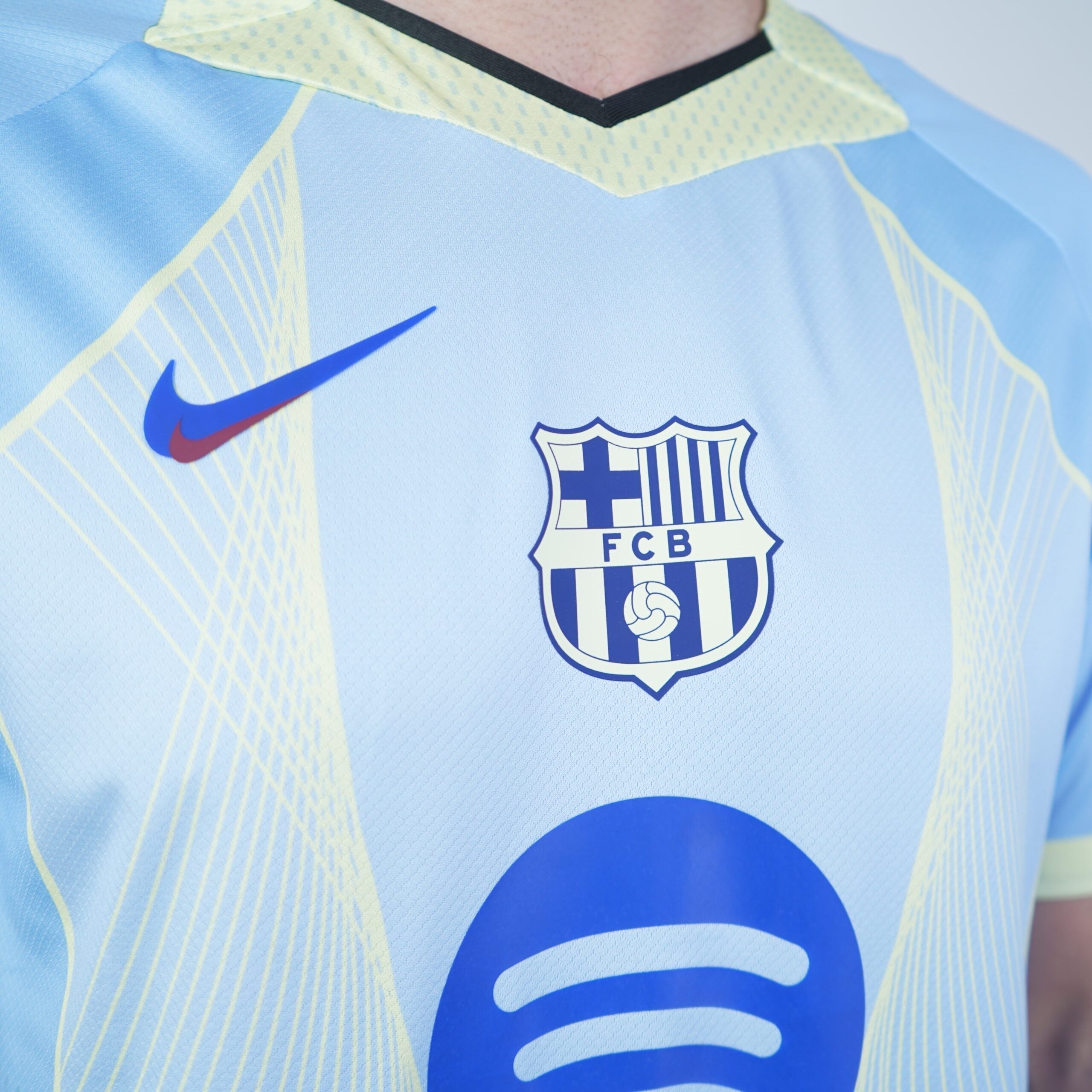 25/26 FC Barcelona Calm Sea Kit - Player Version