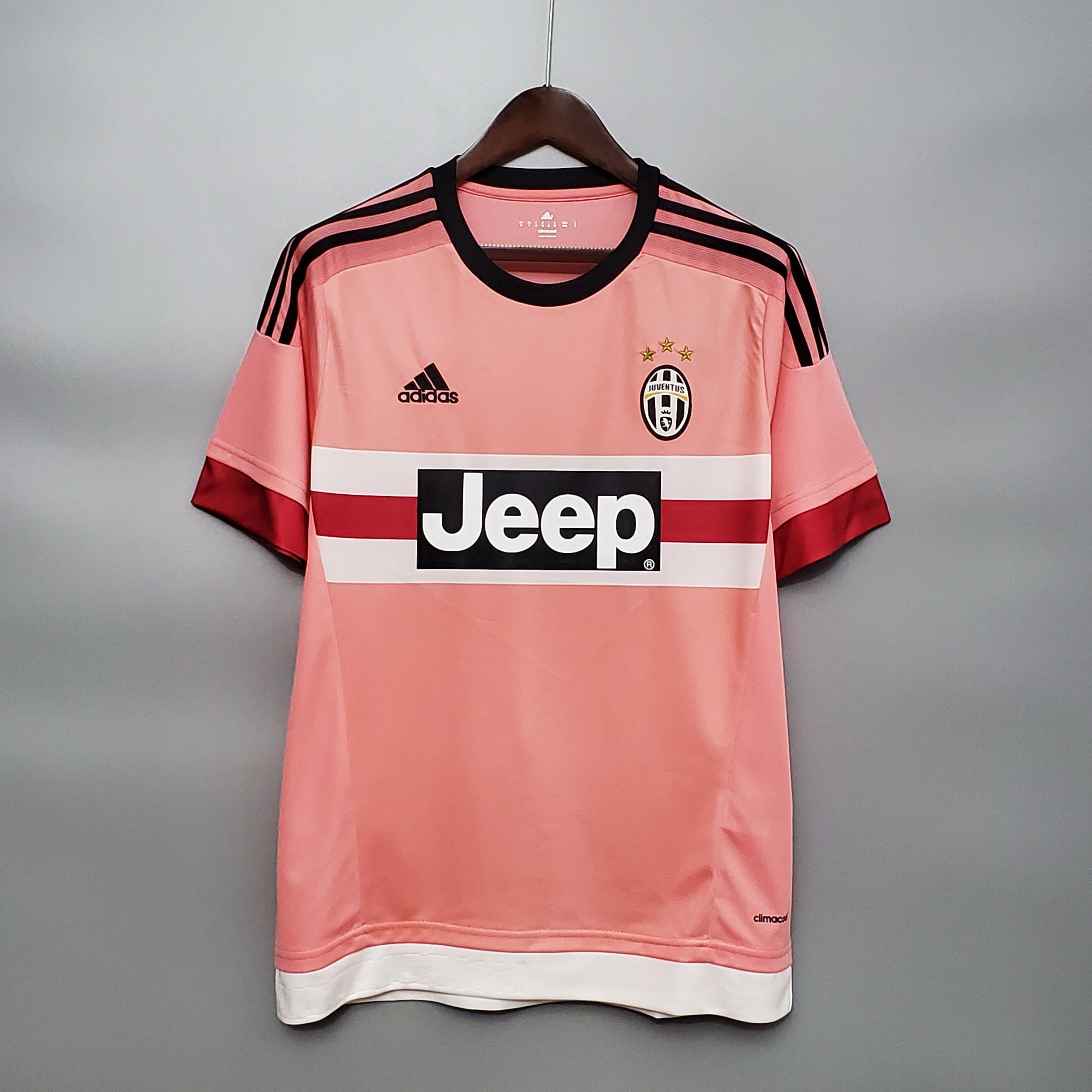 2015-2016 Juventus away retro kit pink